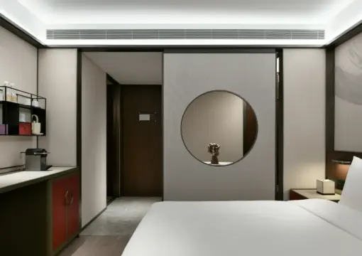 Deluxe King Garden View