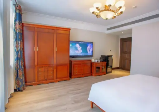 Deluxe Villa – with View (Double Bed)