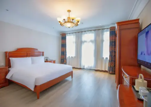 Deluxe Villa – with View (Double Bed)