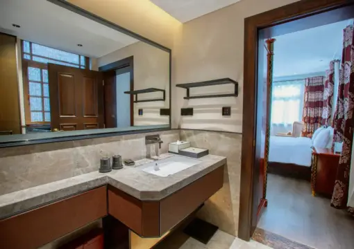 Deluxe Villa – with View (Double Bed)